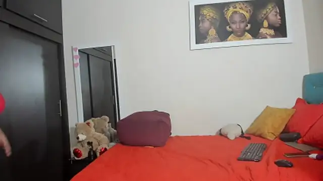 Snapshot of megan-hotxx chatting on 11-27-25, 03:30 megan-hotxx online show from 11-27-25, 03:30