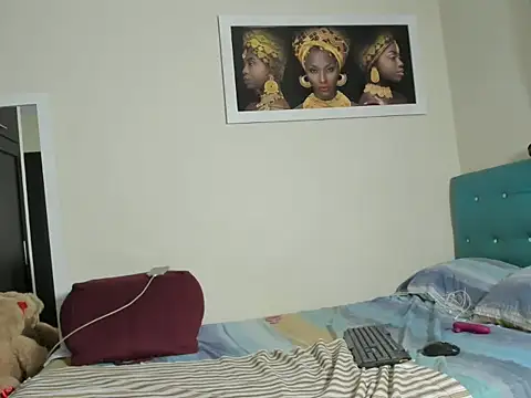 Snapshot of megan-hotxx chatting on 12-22-25, 04:42 megan-hotxx online show from 12-22-25, 04:42