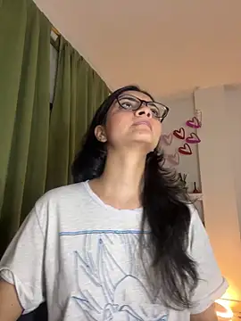 Snapshot of Cat2525 chatting on 03-06-25, 02:51 Cat2525 online show from 03-06-25, 02:51