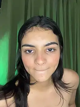 Snapshot of Cat2525 chatting on 03-13-25, 01:43 Cat2525 online show from 03-13-25, 01:43