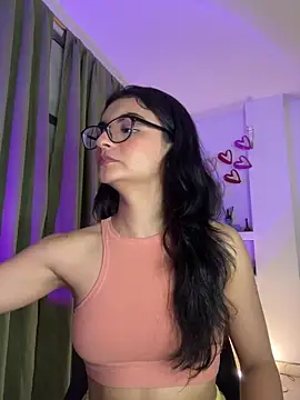 Snapshot of Cat2525 chatting on 03-22-25, 03:41 Cat2525 online show from 03-22-25, 03:41