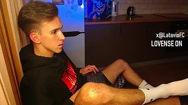 Midnighter  online show from 10-29-25, 01:19