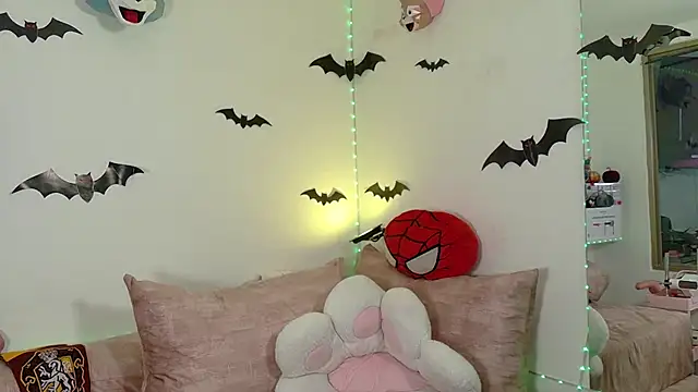 megan doll2 online show from 10-31-25, 08:54