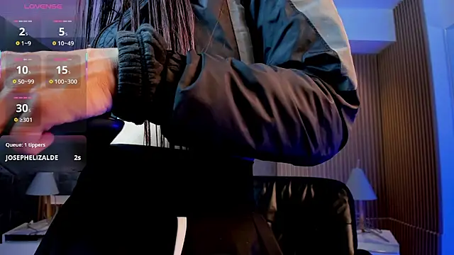 charlottewhitte online show from 02-21-26, 01:01