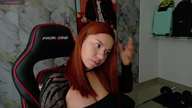 Snapshot of samantha_tattu chatting on 10-10-25, 08:08 samantha tattu online show from 10-10-25, 08:08