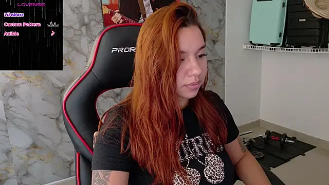 Snapshot of samantha_tattu chatting on 11-04-25, 08:30 samantha tattu online show from 11-04-25, 08:30