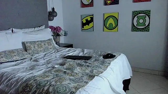 andrhes baby online show from 10-20-25, 01:17