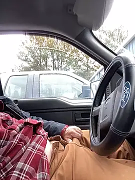 Snapshot of Themechanic420 chatting on 01-07-25, 06:24 Themechanic420 online show from 01-07-25, 06:24