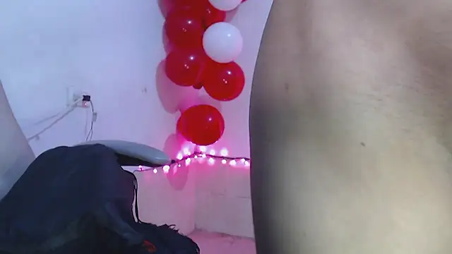 toxxxic cams online show from 01-15-26, 06:29