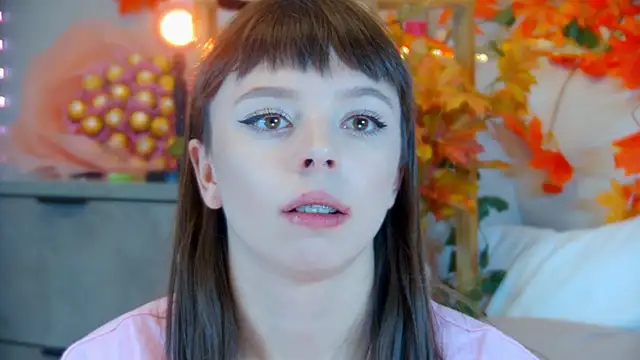 ElisabethDavis online show from 10-27-25, 03:16