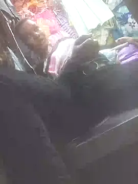 Snapshot of Hailey_BaileyXYZ chatting on 12-16-24, 03:43 Hailey BaileyXYZ online show from 12-16-24, 03:43