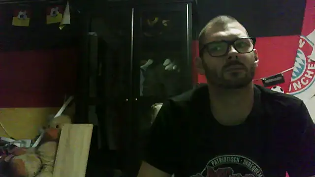 Snapshot of Die-geile-Sau chatting on 11-03-25, 07:48 Die-geile-Sau online show from 11-03-25, 07:48