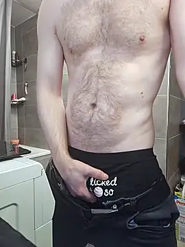 Snapshot of geiler89 chatting on 03-08-26, 05:17 geiler89 online show from 03-08-26, 05:17