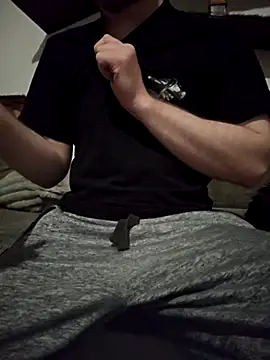 Snapshot of geiler89 chatting on 03-24-26, 12:04 geiler89 online show from 03-24-26, 12:04