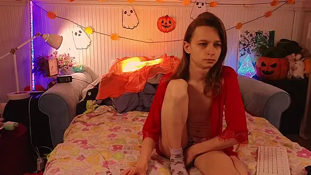 Snapshot of Frank_Fraer chatting on 10-29-25, 04:31 Frank Fraer online show from 10-29-25, 04:31