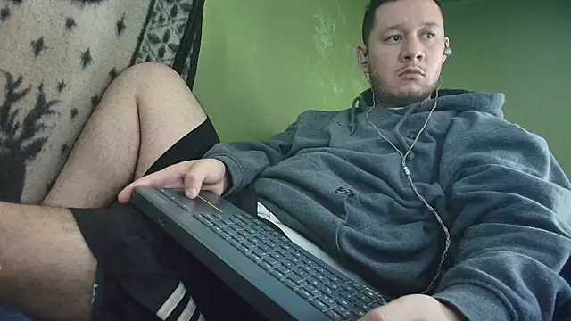 sweet cock28 online show from 09-27-25, 03:28