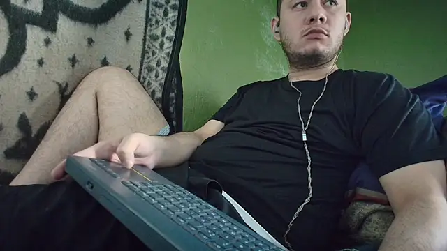 sweet cock28 online show from 10-24-25, 03:30