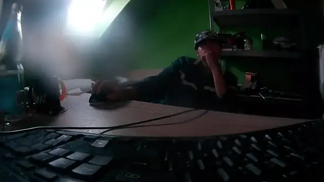 Snapshot of capoloveu chatting on 10-02-25, 04:03 capoloveu online show from 10-02-25, 04:03