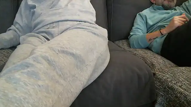 Snapshot of mysteriouscouple001 chatting on 11-09-25, 05:44 mysteriouscouple001 online show from 11-09-25, 05:44