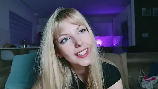Snapshot of Cassycum chatting on 01-09-25, 09:26 Cassycum online show from 01-09-25, 09:26