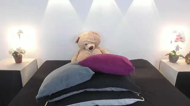 natassha1 online show from 10-09-25, 10:46