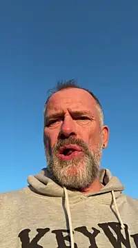 DaddybearVLC online show from 02-24-25, 04:04