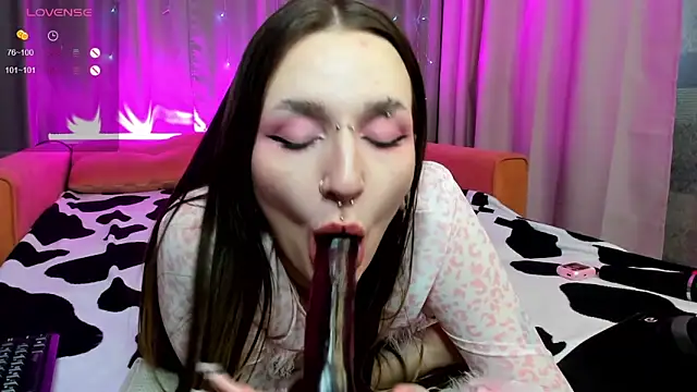 Pink diablo online show from 12-30-24, 04:09