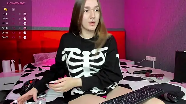 Pink diablo online show from 01-08-25, 04:44