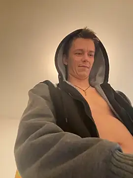 Toyjungee online show from 10-25-25, 09:17