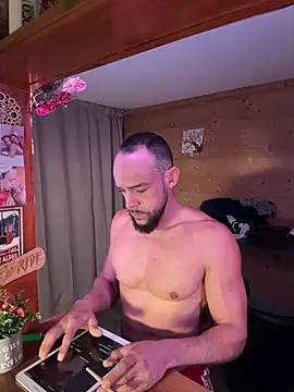 Snapshot of fitboyisland chatting on 12-06-24, 06:50 fitboyisland online show from 12-06-24, 06:50