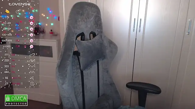 Snapshot of aliice_cutie chatting on 03-15-25, 11:39 aliice cutie online show from 03-15-25, 11:39