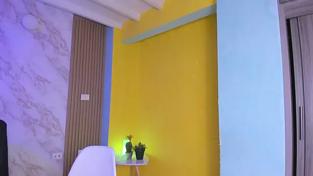 Megan blue7 online show from 10-20-25, 11:21