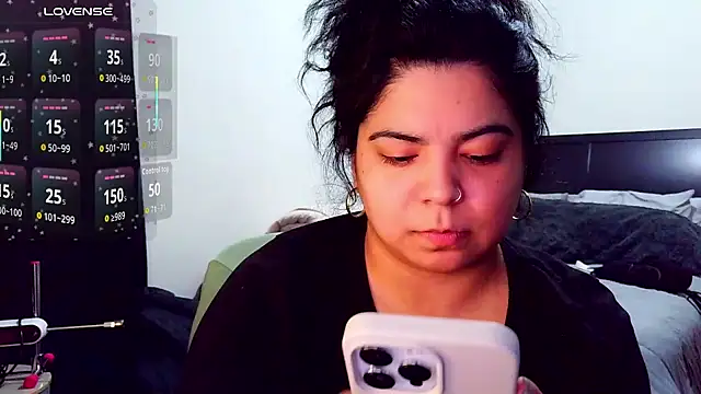 kimmiakiss22 online show from 12-02-25, 01:22