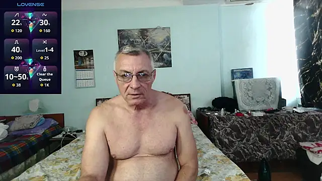 Snapshot of sexman181166 chatting on 11-06-25, 11:44 sexman181166 online show from 11-06-25, 11:44