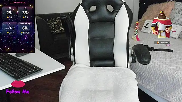 natasha logan  online show from 12-14-24, 07:07