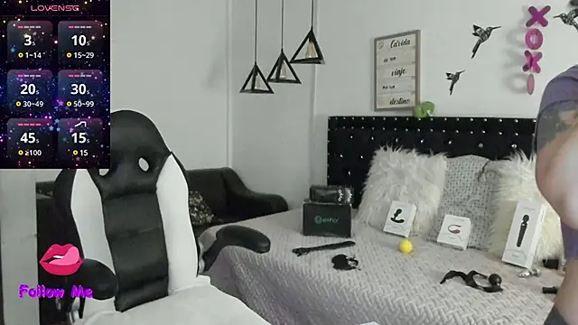 natasha logan  online show from 12-27-24, 04:58