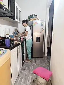 catire2323 online show from 12-08-24, 10:25