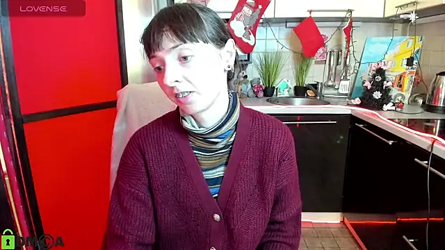 TayanaJons online show from 12-16-25, 08:08