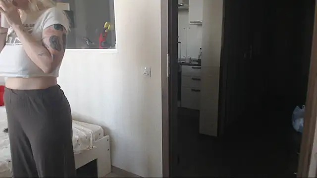 amanda kiss kiss online show from 02-04-26, 09:48