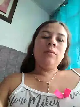 Snapshot of selena_gomez2 chatting on 01-19-25, 12:06 selena gomez2 online show from 01-19-25, 12:06