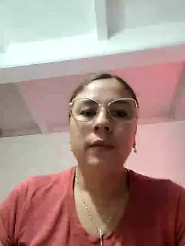 Snapshot of selena_gomez2 chatting on 02-11-25, 01:20 selena gomez2 online show from 02-11-25, 01:20