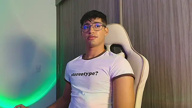 Jimmy Leeh  online show from 10-19-25, 09:15