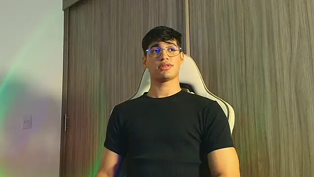 Jimmy Leeh  online show from 11-13-25, 04:11