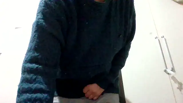 asira39 online show from 12-04-25, 12:42