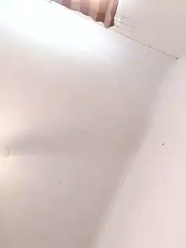 Snapshot of BustyWendy chatting on 10-28-25, 06:17 BustyWendy online show from 10-28-25, 06:17