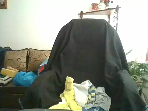 Snapshot of gianfranco1230 chatting on 10-26-25, 01:06 gianfranco1230 online show from 10-26-25, 01:06