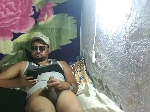 Rocobodymassager online show from 02-25-26, 05:50