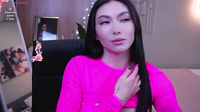 Molly Jons online show from 01-17-25, 01:04
