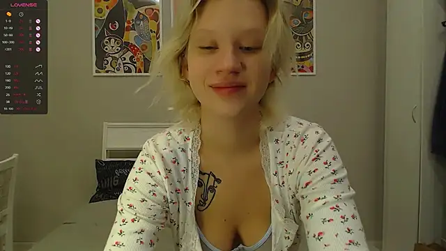 Snapshot of amelia_lye chatting on 03-09-25, 01:37 amelia lye online show from 03-09-25, 01:37