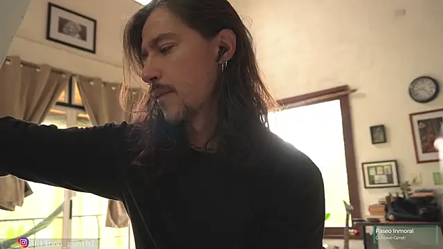 Antinoo Gnothi online show from 12-31-24, 02:25